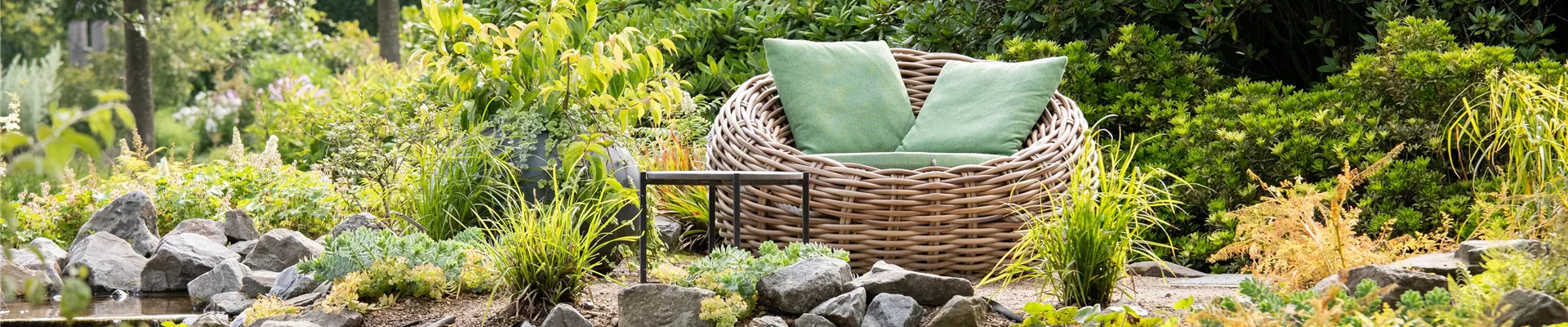 Sommergarten - Gartenmöbel im Ambiente